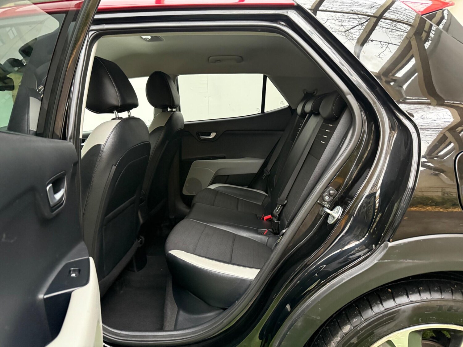 Used Kia Stonic 2017 for sale - 76596953: Photo 22