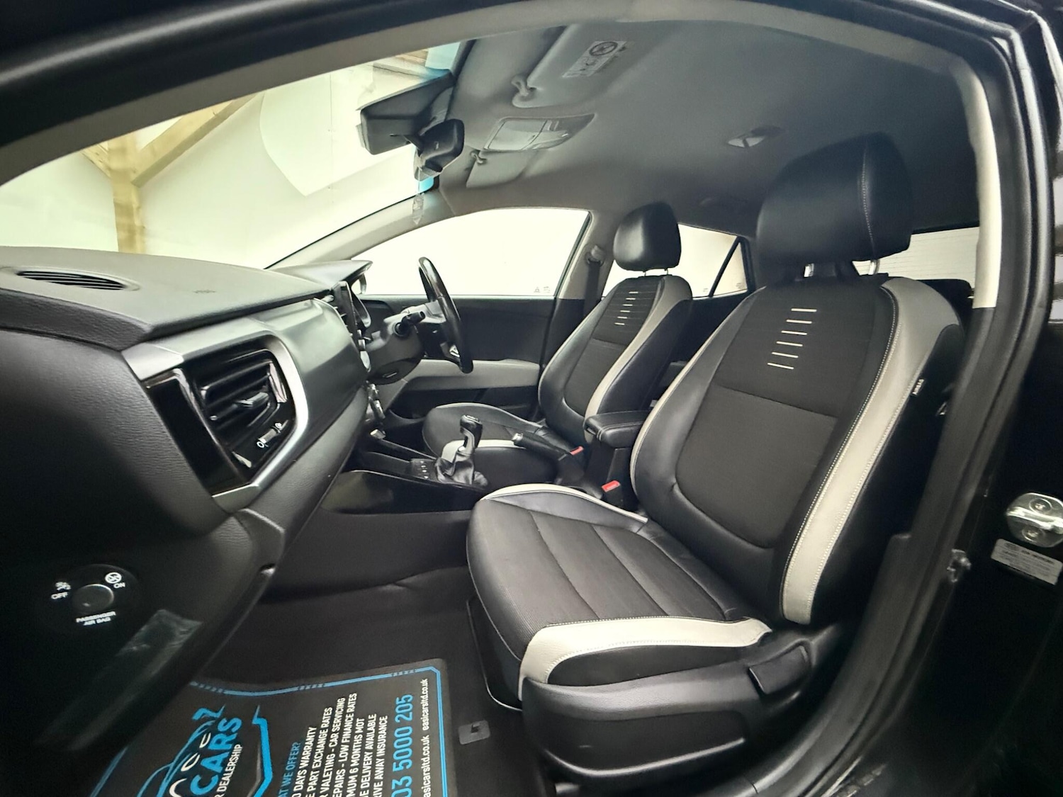 Used Kia Stonic 2017 for sale - 76596953: Photo 26