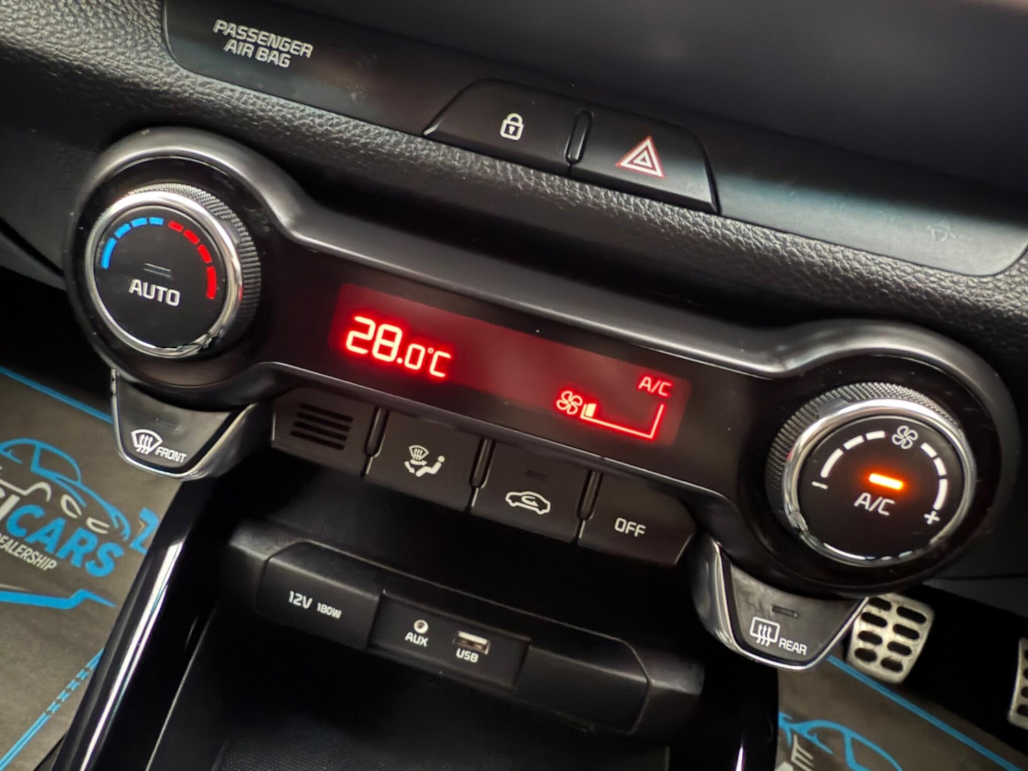 Used Kia Stonic 2017 for sale - 76596953: Photo 51