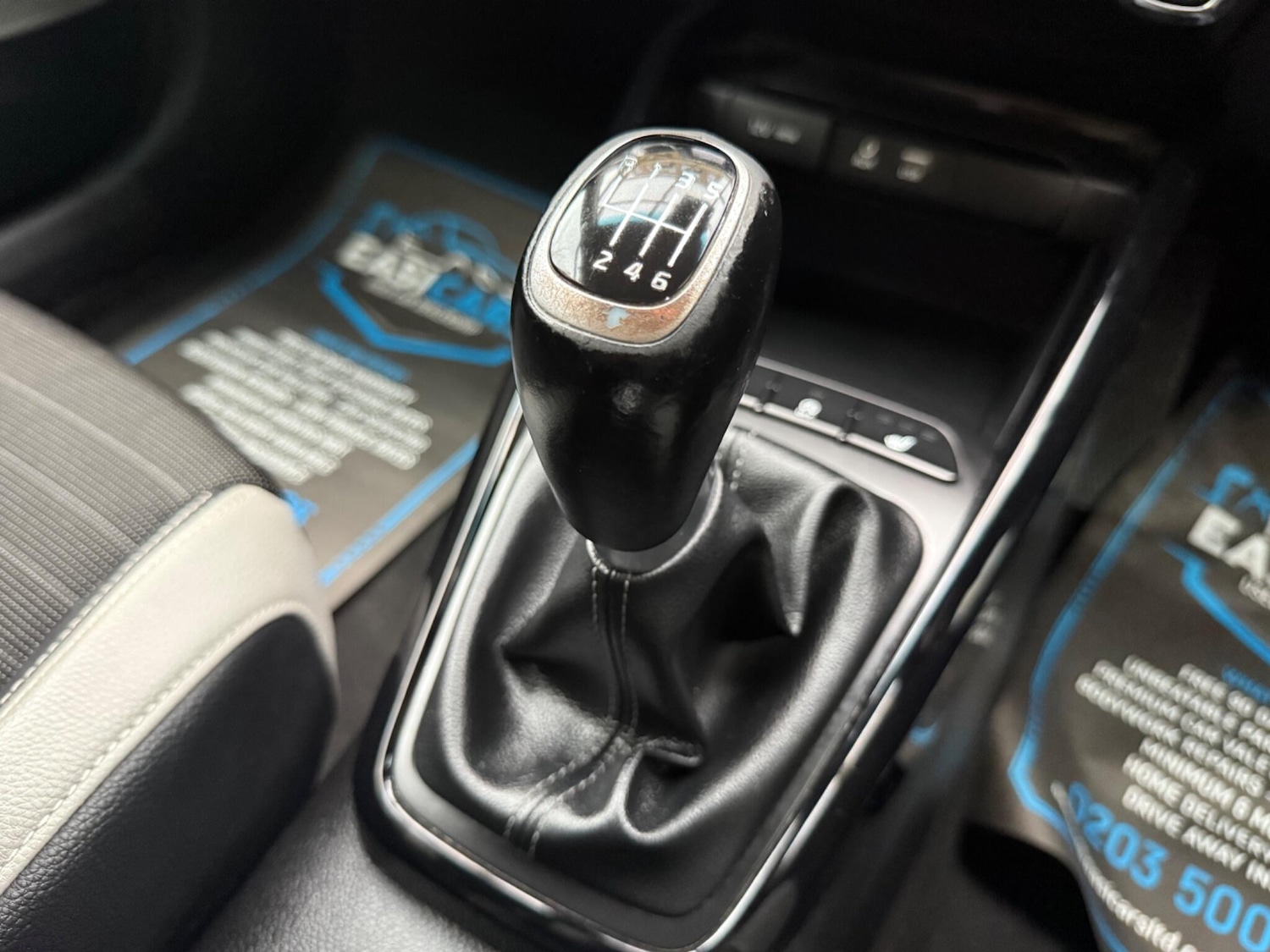 Used Kia Stonic 2017 for sale - 76596953: Photo 53