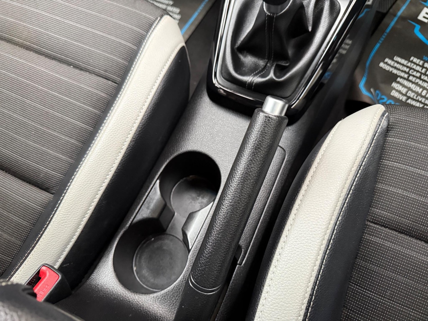 Used Kia Stonic 2017 for sale - 76596953: Photo 54