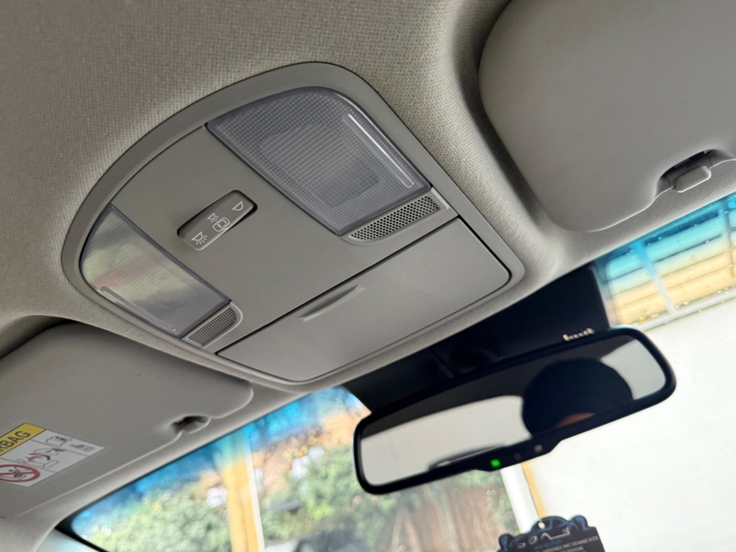 Used Kia Stonic 2017 for sale - 76596953: Photo 55