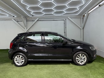 Used Volkswagen Polo 2014 for sale - 78491409: Photo