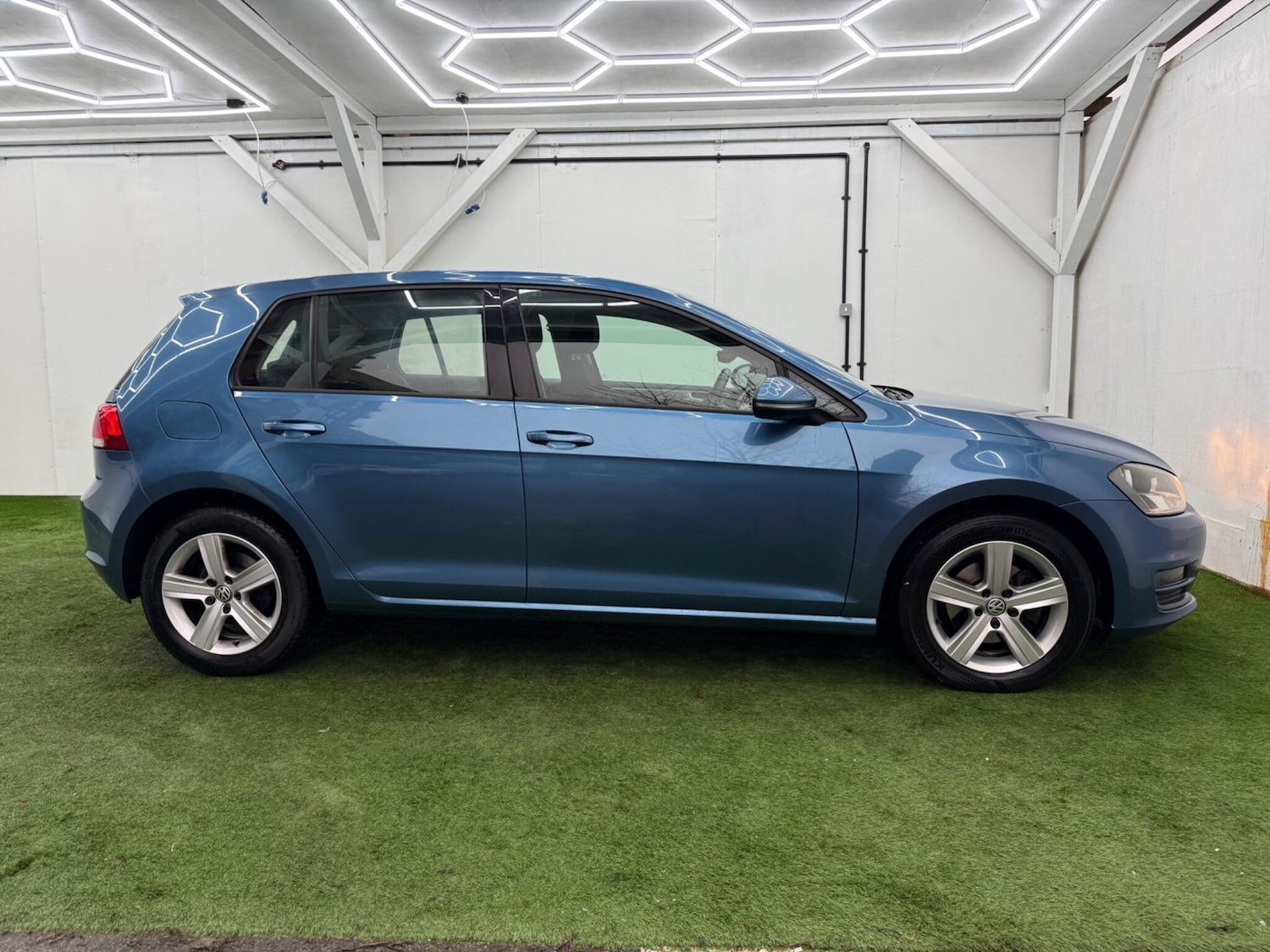 Used Volkswagen Golf 2015 for sale - 77144451: Photo 2