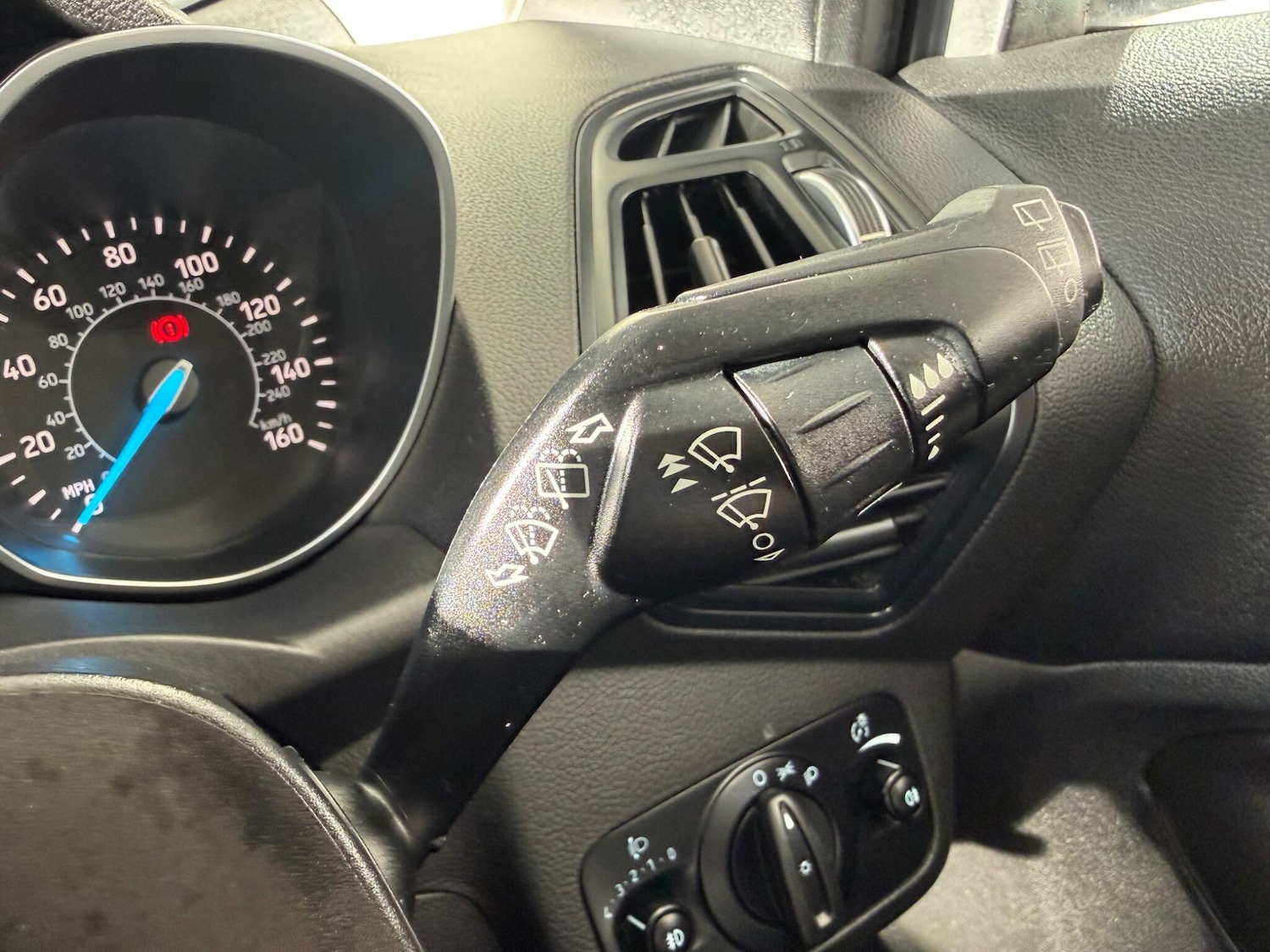 Used Ford Kuga 2016 for sale - 77050195: Photo 37