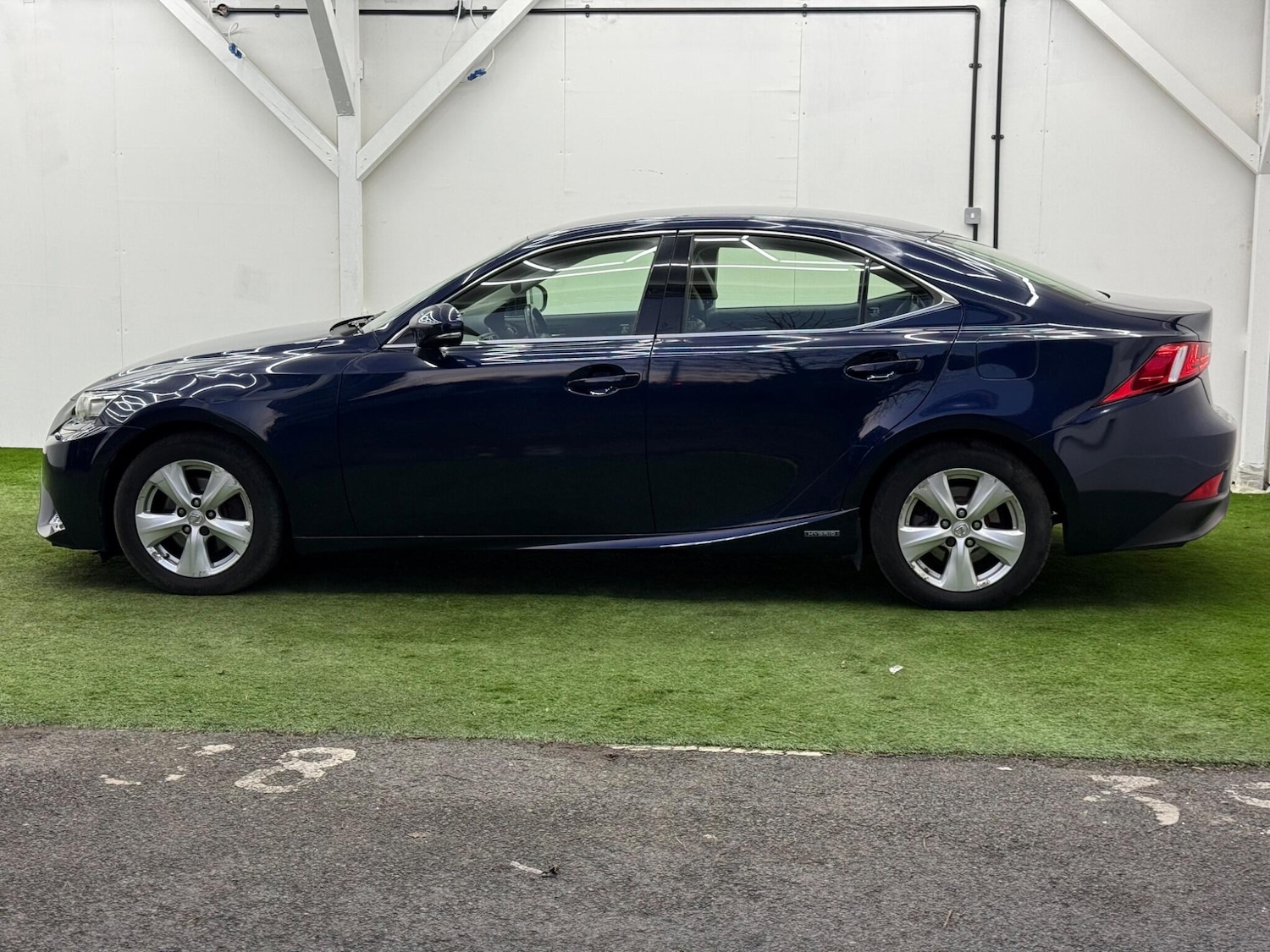 Used Lexus IS 2015 for sale - 77132051: Photo 10