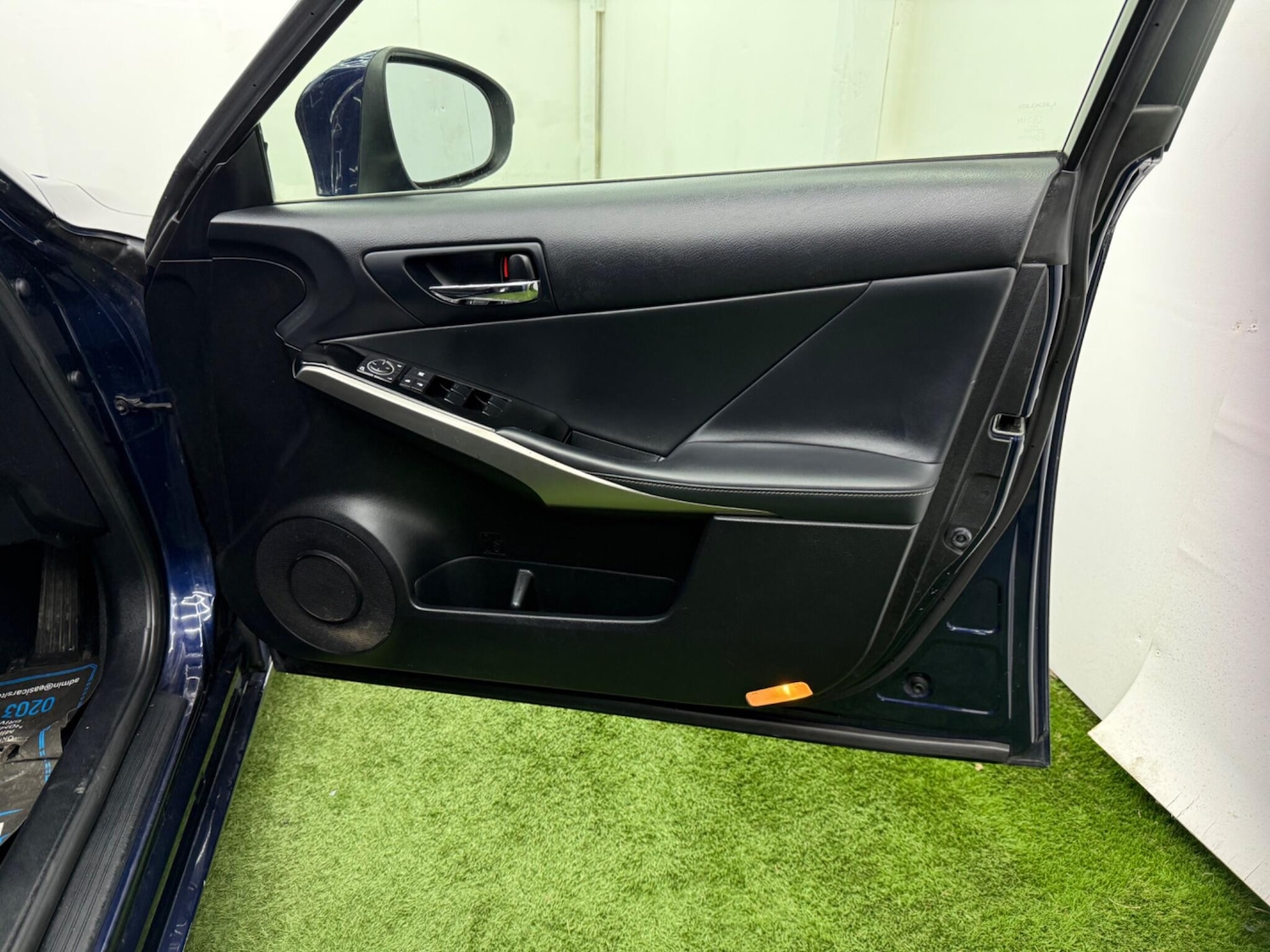 Used Lexus IS 2015 for sale - 77132051: Photo 17