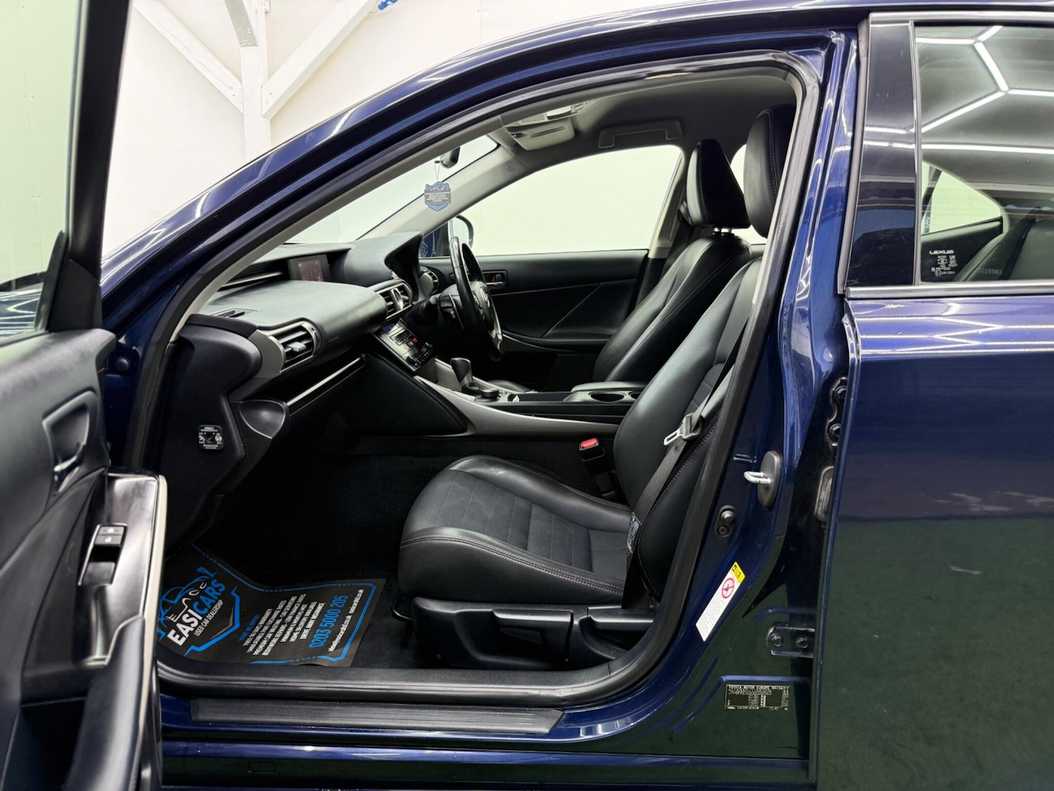 Used Lexus IS 2015 for sale - 77132051: Photo 25