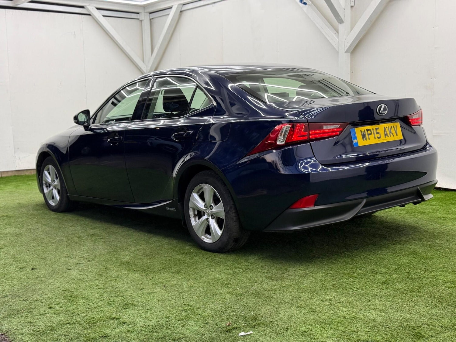 Used Lexus IS 2015 for sale - 77132051: Photo 9