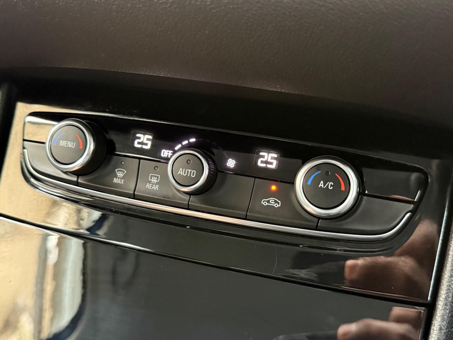 Used Vauxhall Grandland X 2019 for sale - 77550716: Photo 51