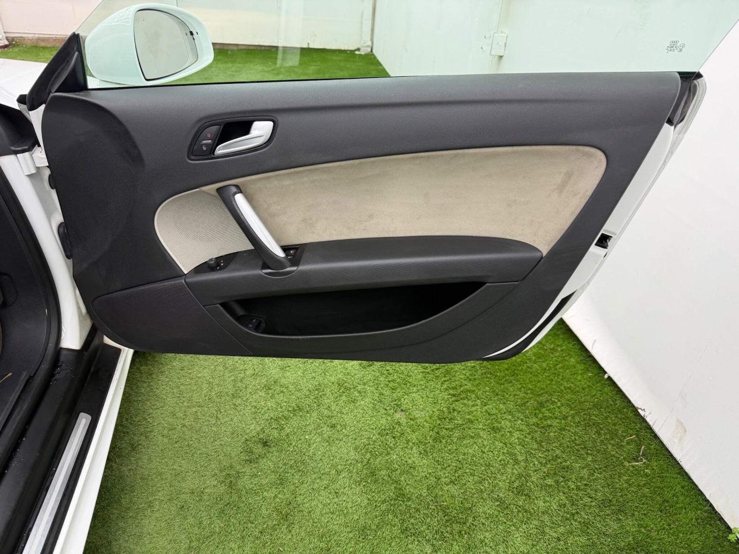 Used Audi TT 2009 for sale - 77573828: Photo 17