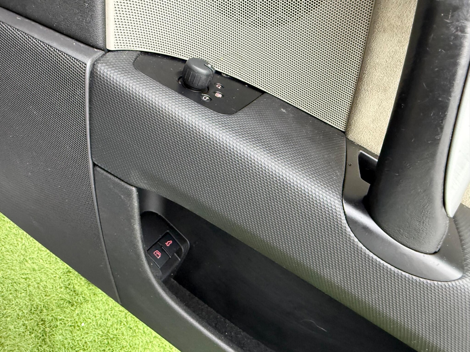 Used Audi TT 2009 for sale - 77573828: Photo 35