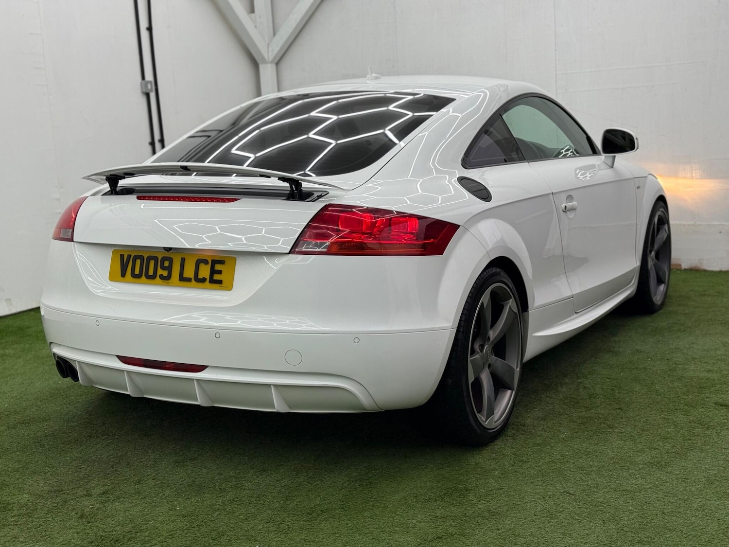 Used Audi TT 2009 for sale - 77573828: Photo 6