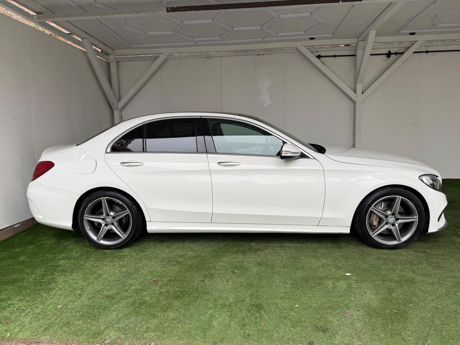 Used Mercedes-Benz C Class 2015 for sale - 77066737: Photo 5