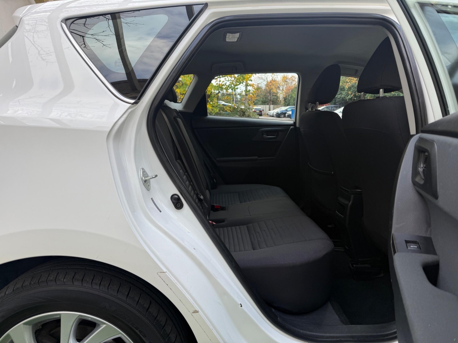 Used Toyota Auris 2016 for sale - 77091544: Photo 17