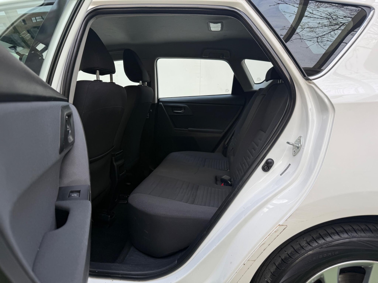 Used Toyota Auris 2016 for sale - 77091544: Photo 21