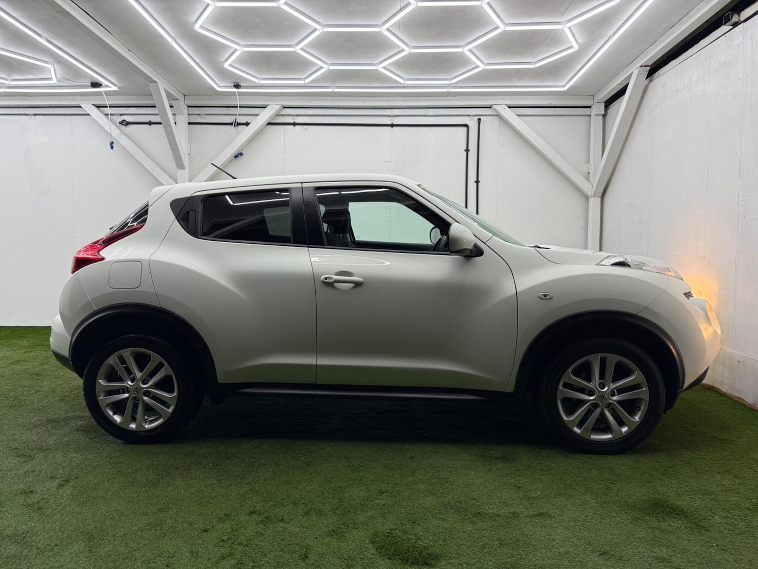 Used Nissan Juke 2012 for sale - 77215315: Photo 2