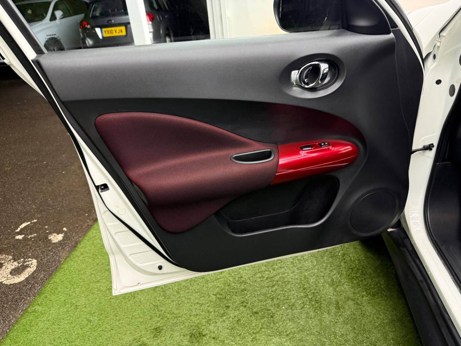 Used Nissan Juke 2012 for sale - 77215315: Photo 27