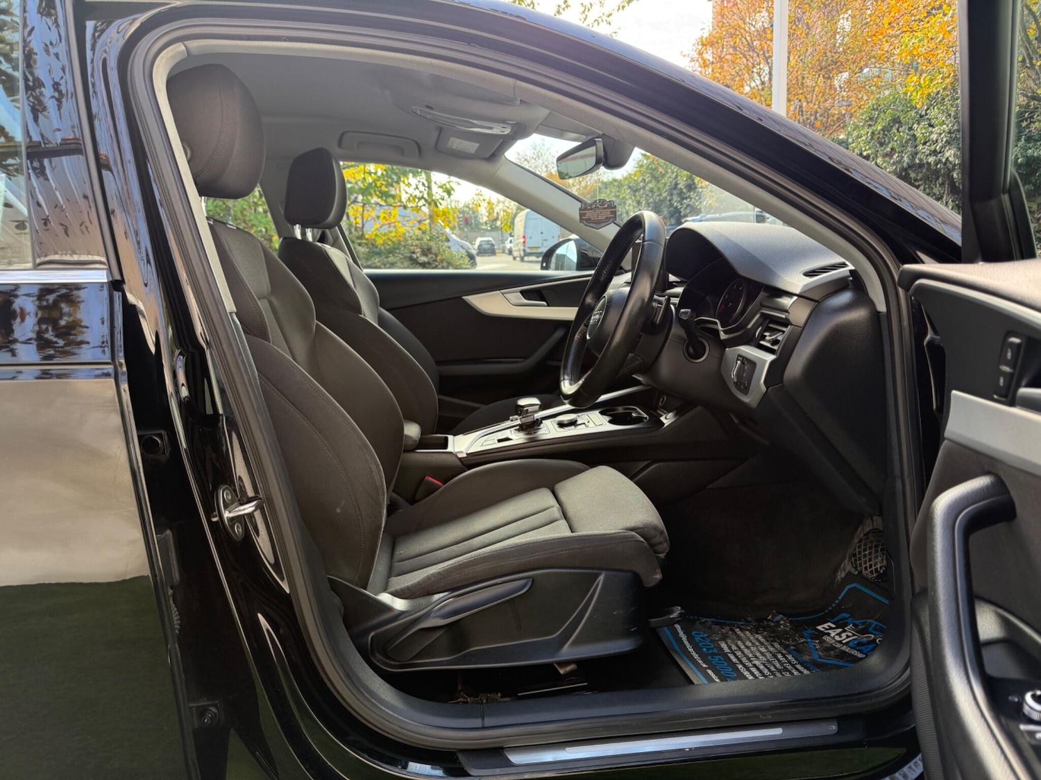 Used Audi A4 Avant 2016 for sale - 76398208: Photo 13