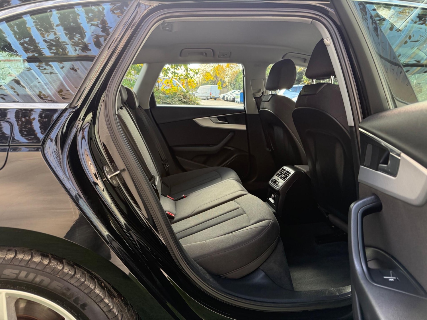 Used Audi A4 Avant 2016 for sale - 76398208: Photo 17