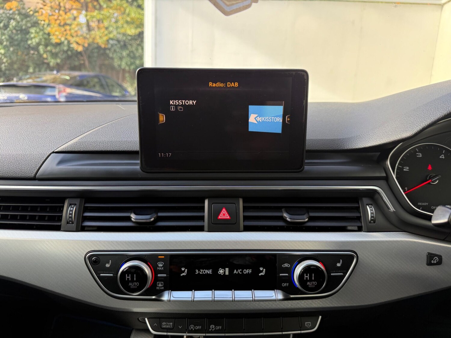 Used Audi A4 Avant 2016 for sale - 76398208: Photo 28