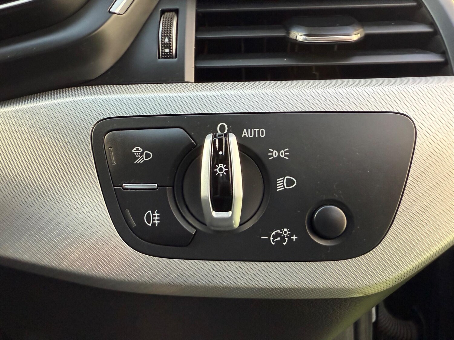 Used Audi A4 Avant 2016 for sale - 76398208: Photo 41