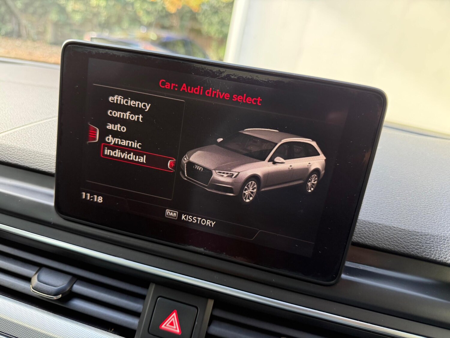 Used Audi A4 Avant 2016 for sale - 76398208: Photo 44