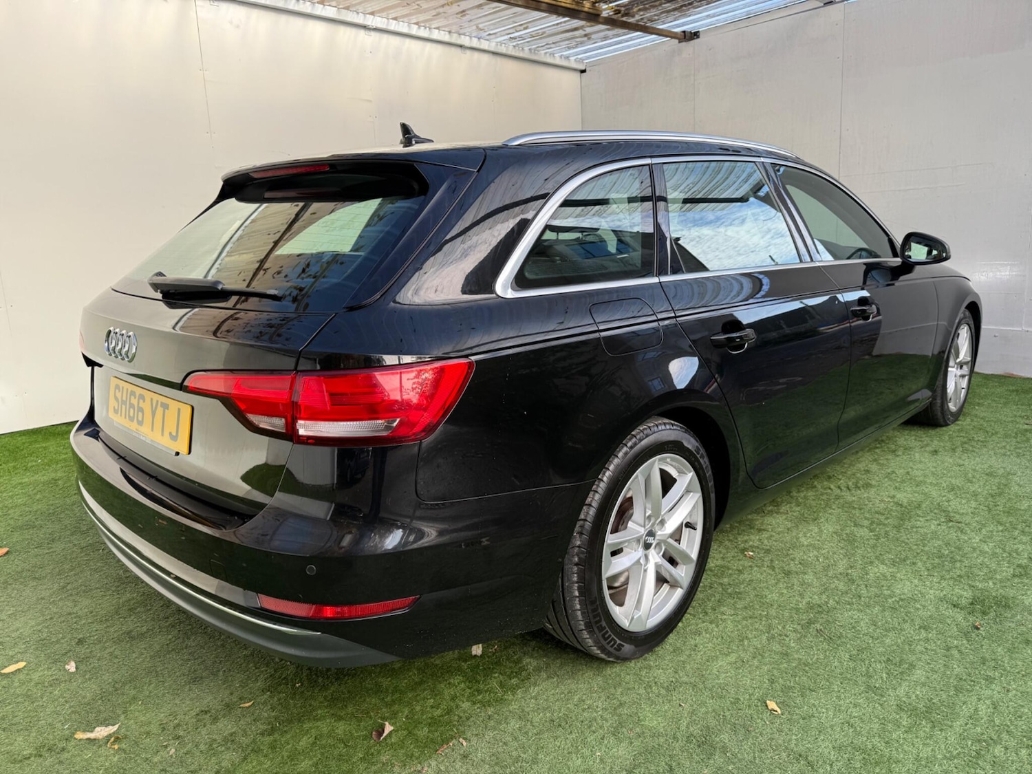 Used Audi A4 Avant 2016 for sale - 76398208: Photo 6