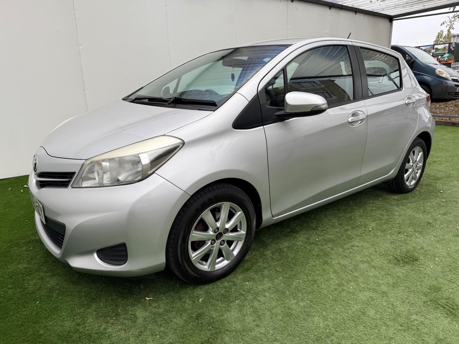 Used Toyota Yaris 2012 for sale - 76398321: Photo 11