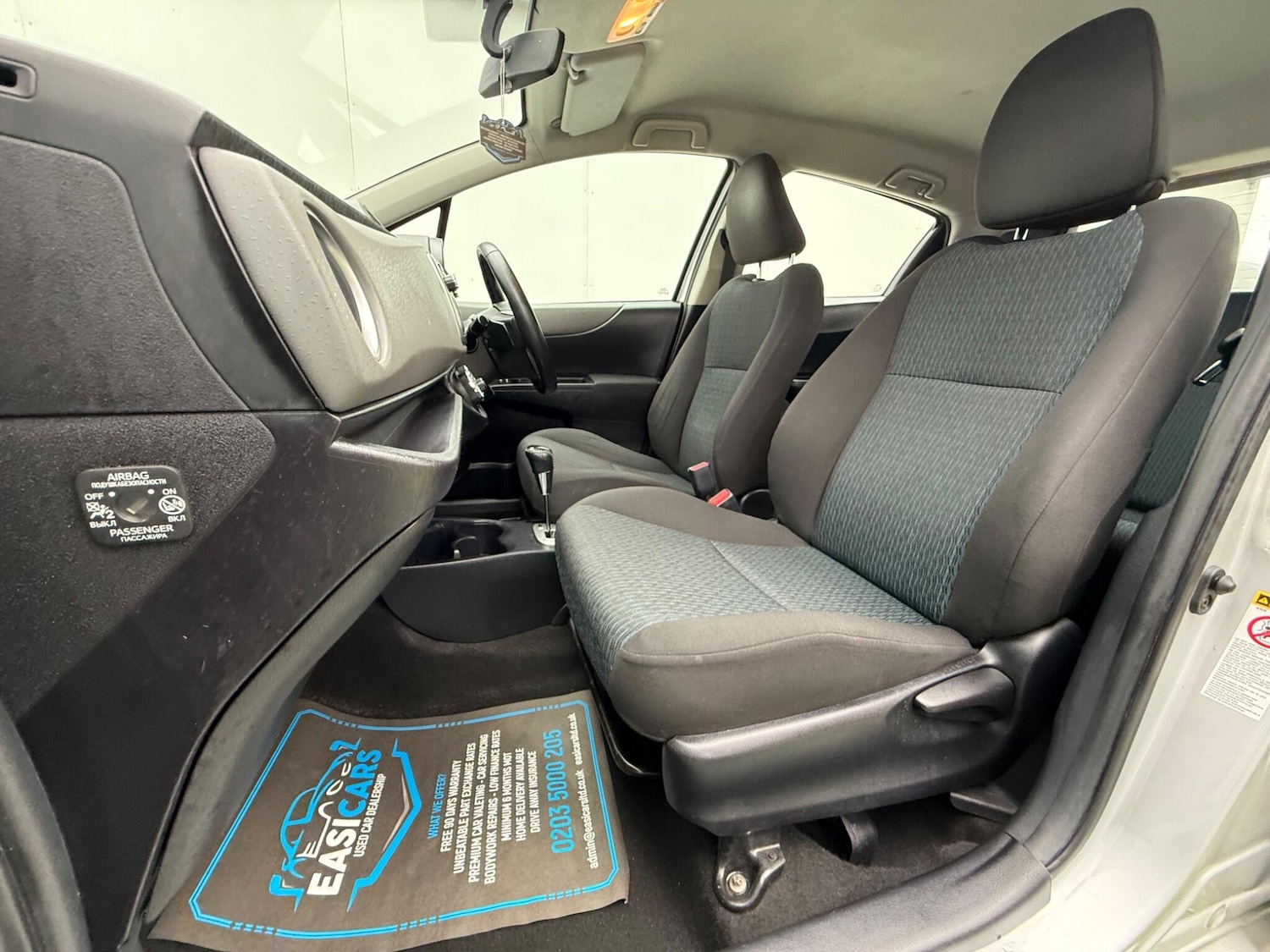 Used Toyota Yaris 2012 for sale - 76398321: Photo 26