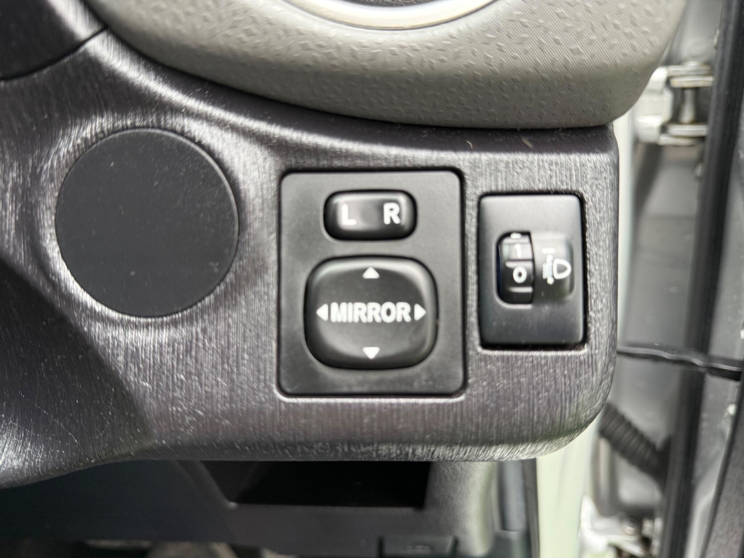 Used Toyota Yaris 2012 for sale - 76398321: Photo 42