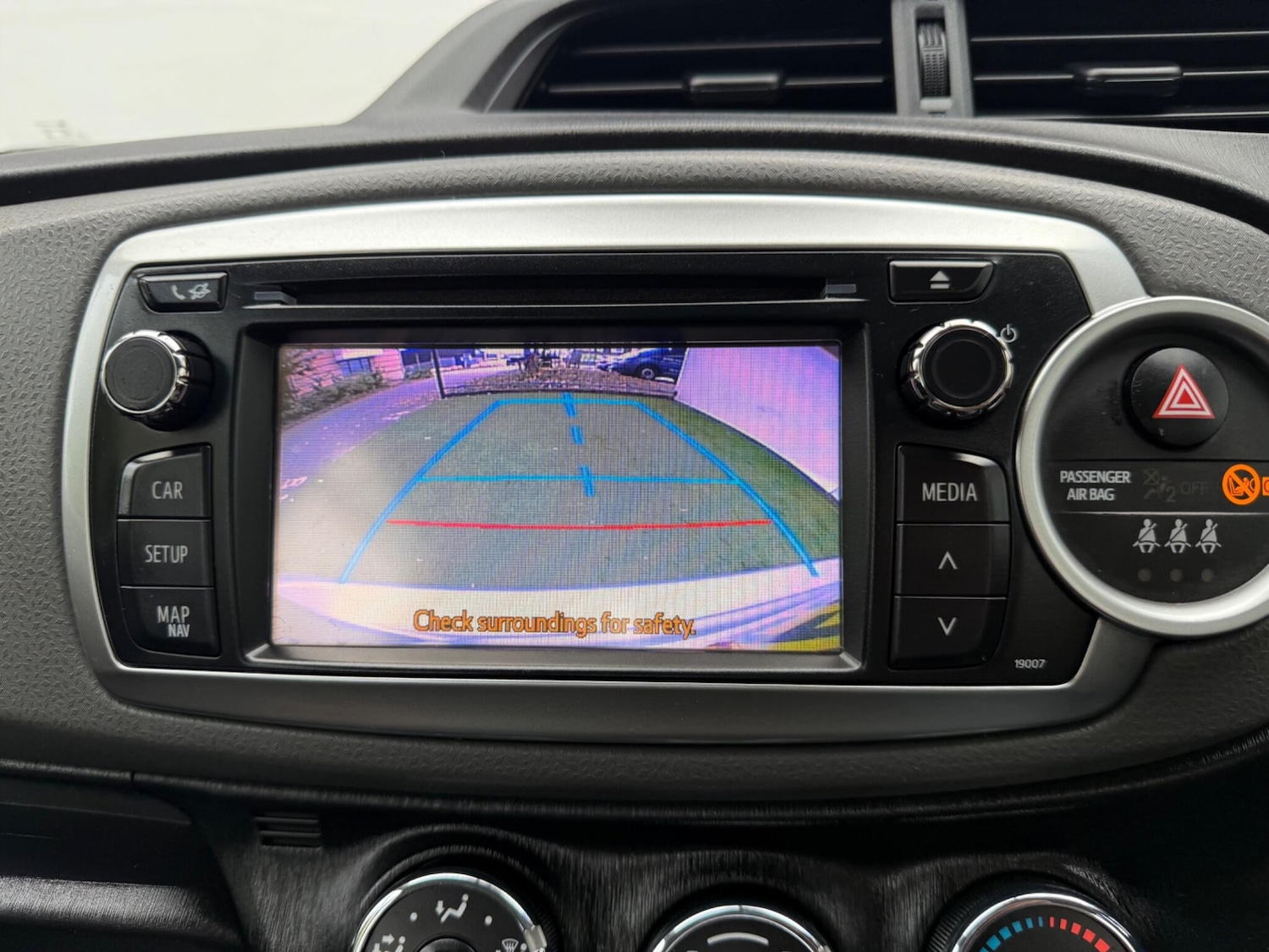 Used Toyota Yaris 2012 for sale - 76398321: Photo 50