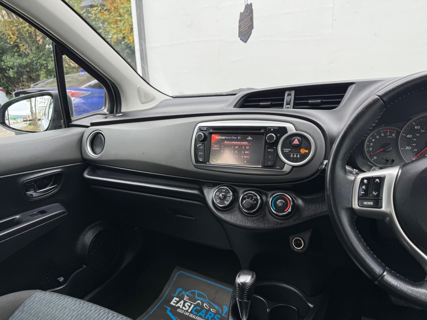 Used Toyota Yaris 2012 for sale - 76398321: Photo 55