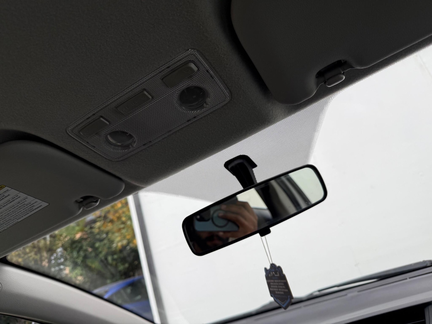 Used Toyota Yaris 2012 for sale - 76398321: Photo 56