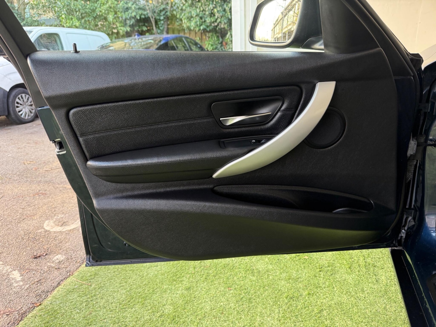 Used BMW 3 Series 2012 for sale - 76771757: Photo 27