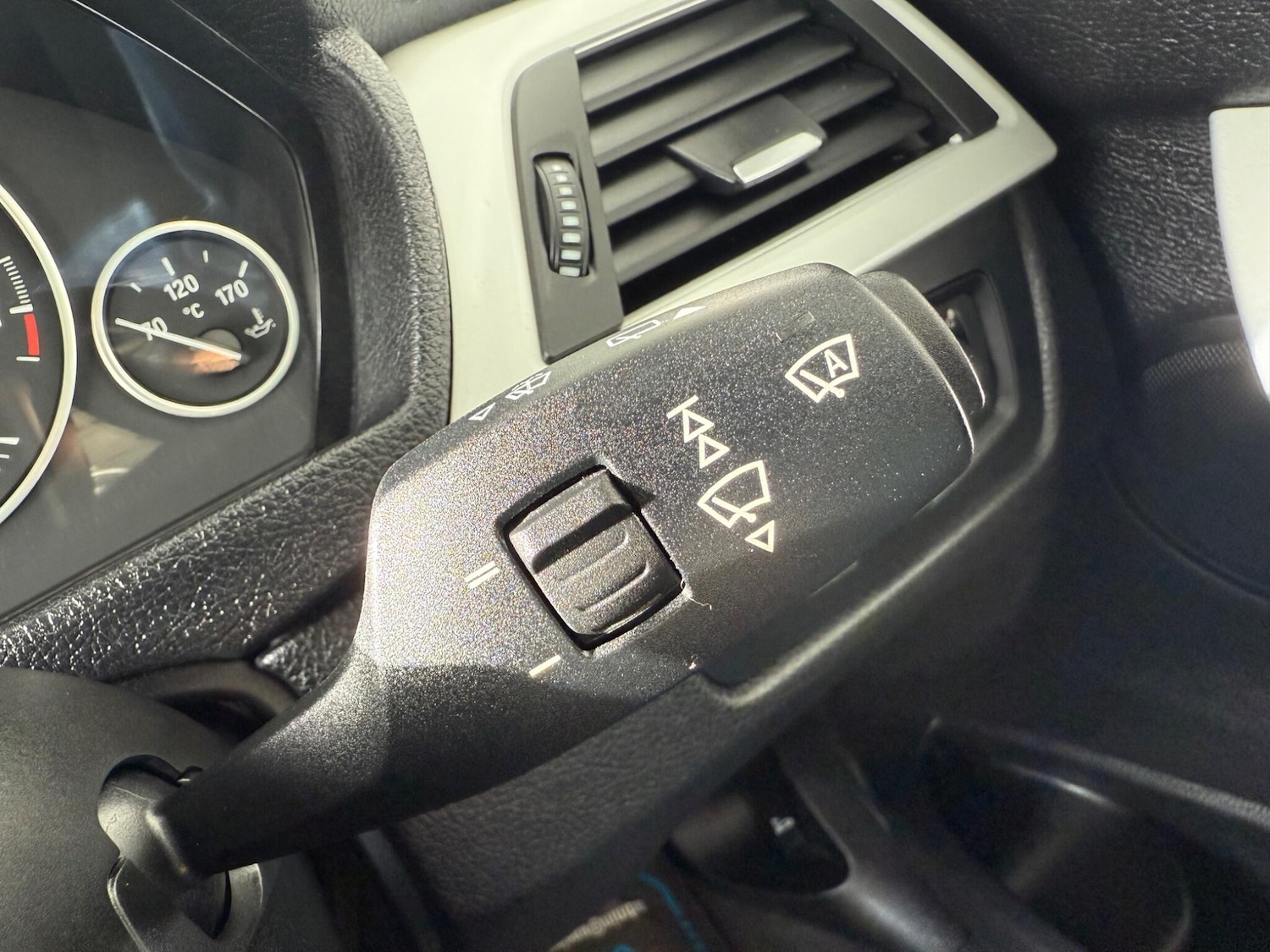 Used BMW 3 Series 2012 for sale - 76771757: Photo 37