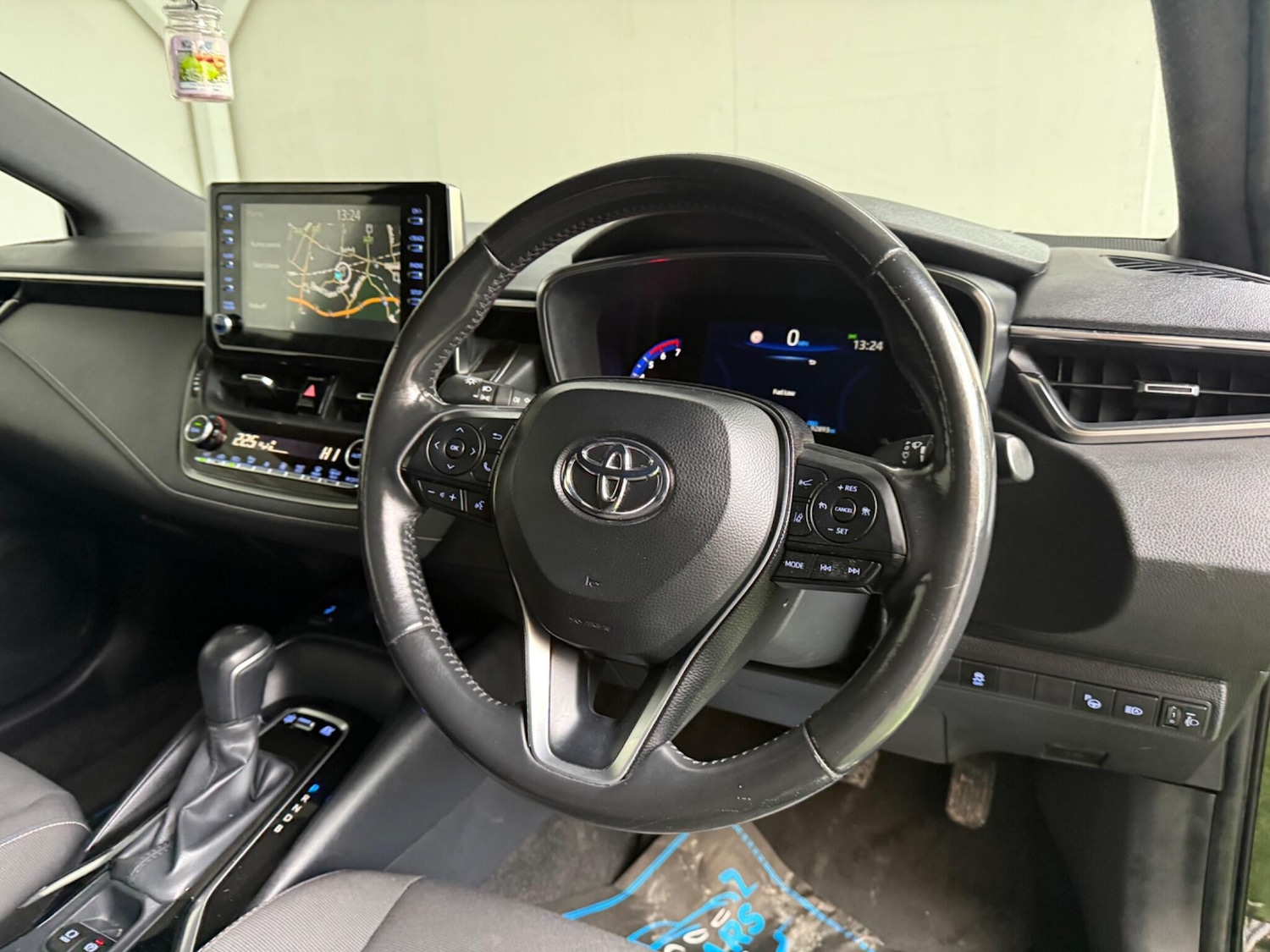 Used Toyota Corolla for sale - 76825167: Photo 17