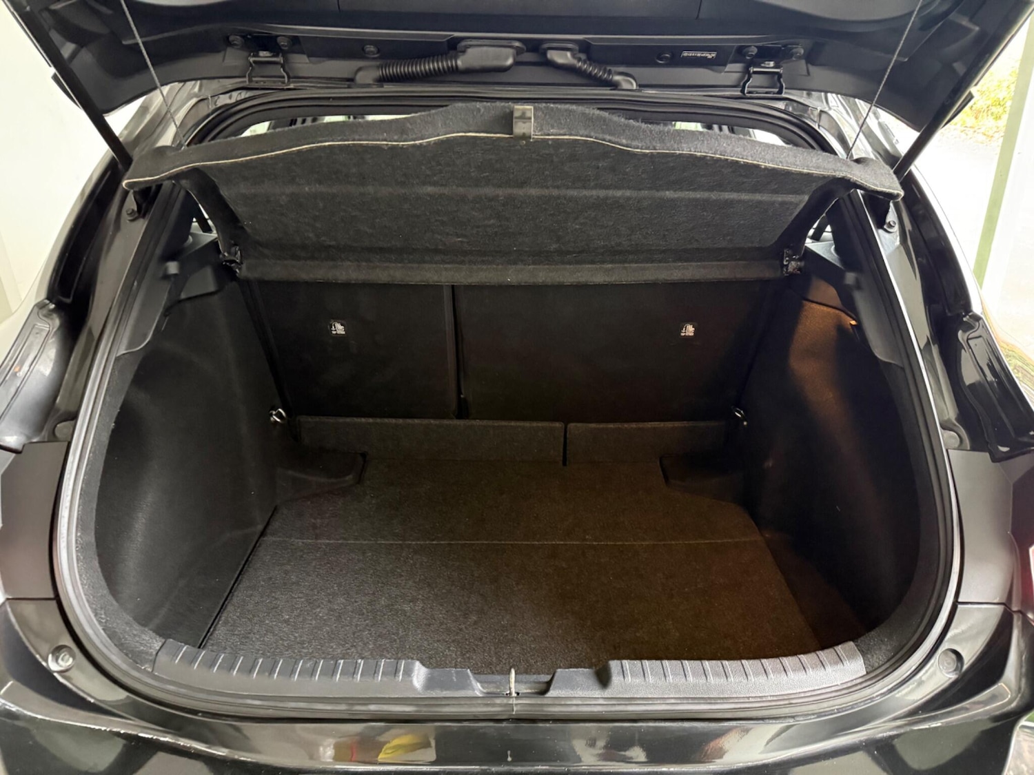 Used Toyota Corolla for sale - 76825167: Photo 8