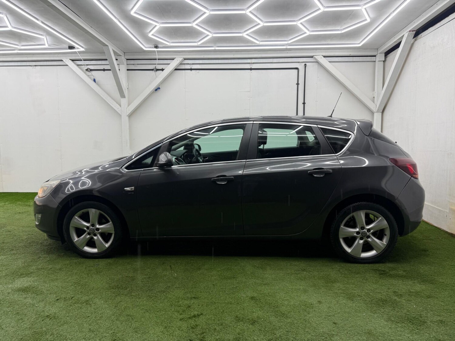 Used Vauxhall Astra for sale - 77440626: Photo 10