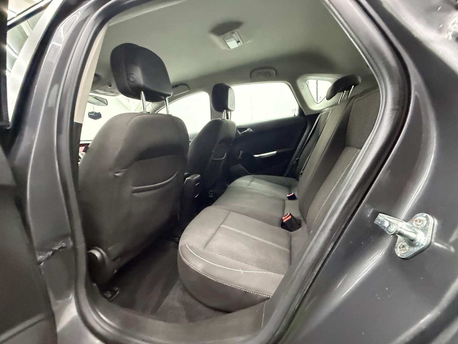 Used Vauxhall Astra for sale - 77440626: Photo 23