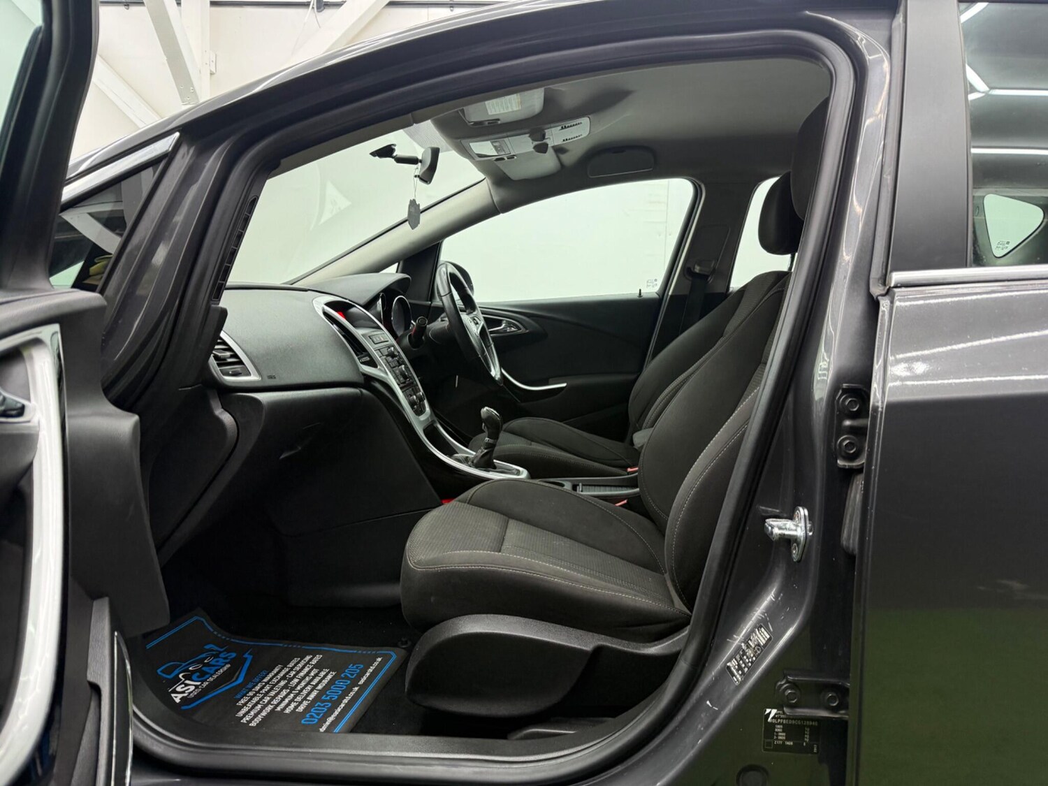 Used Vauxhall Astra for sale - 77440626: Photo 25