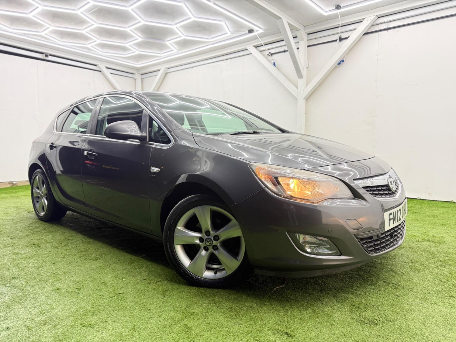 Used Vauxhall Astra for sale - 77440626: Photo 4