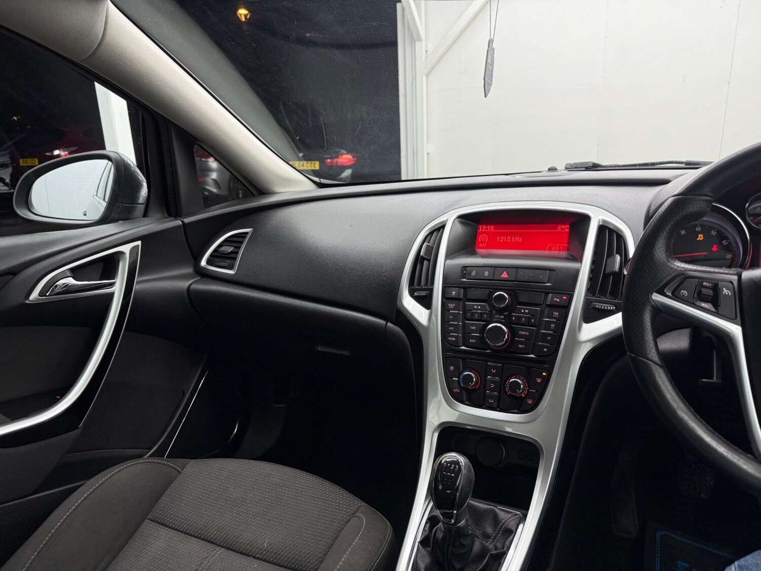 Used Vauxhall Astra for sale - 77440626: Photo 55