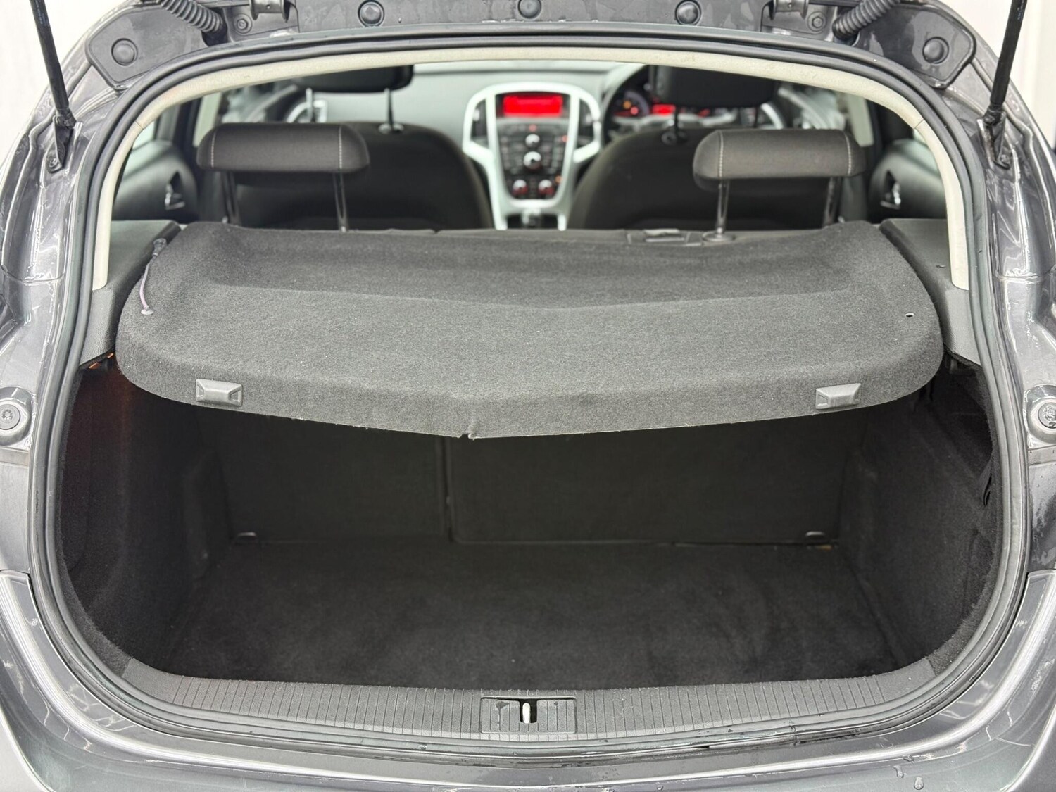 Used Vauxhall Astra for sale - 77440626: Photo 8