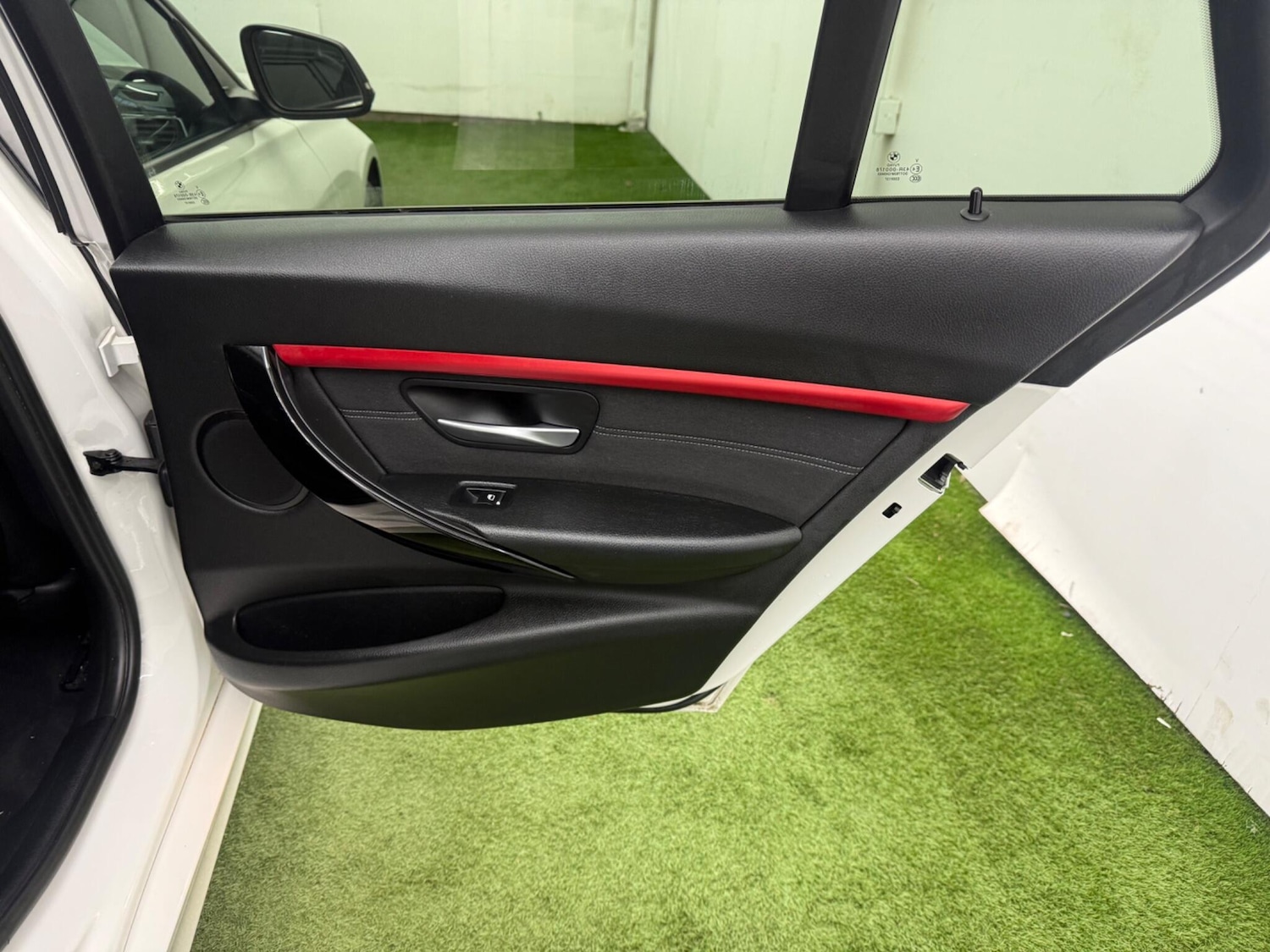 Used BMW 3 Series 2016 for sale - 77940021: Photo 21