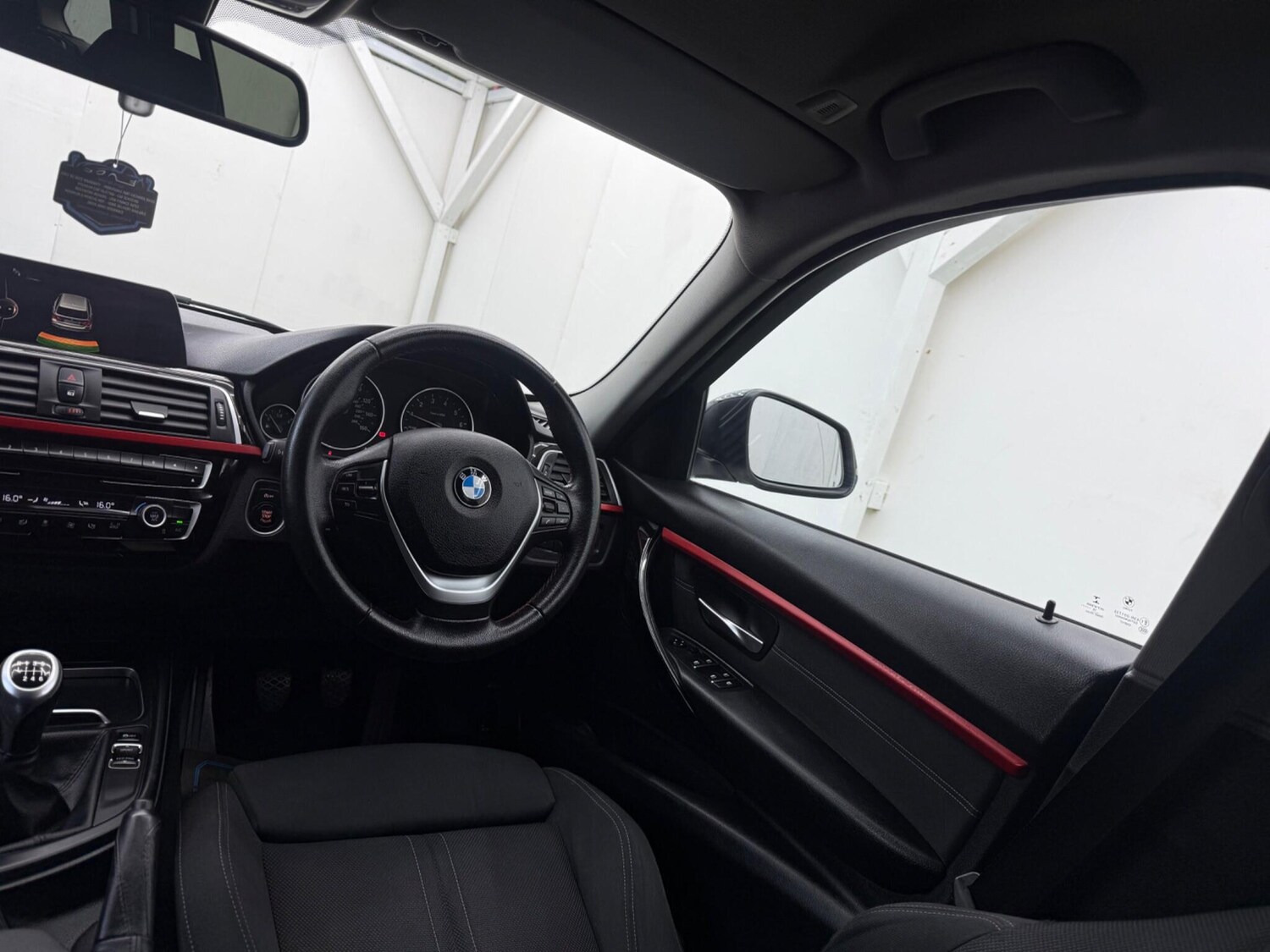 Used BMW 3 Series 2016 for sale - 77940021: Photo 39