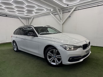 Used BMW 3 Series 2016 for sale - 77940021: Photo