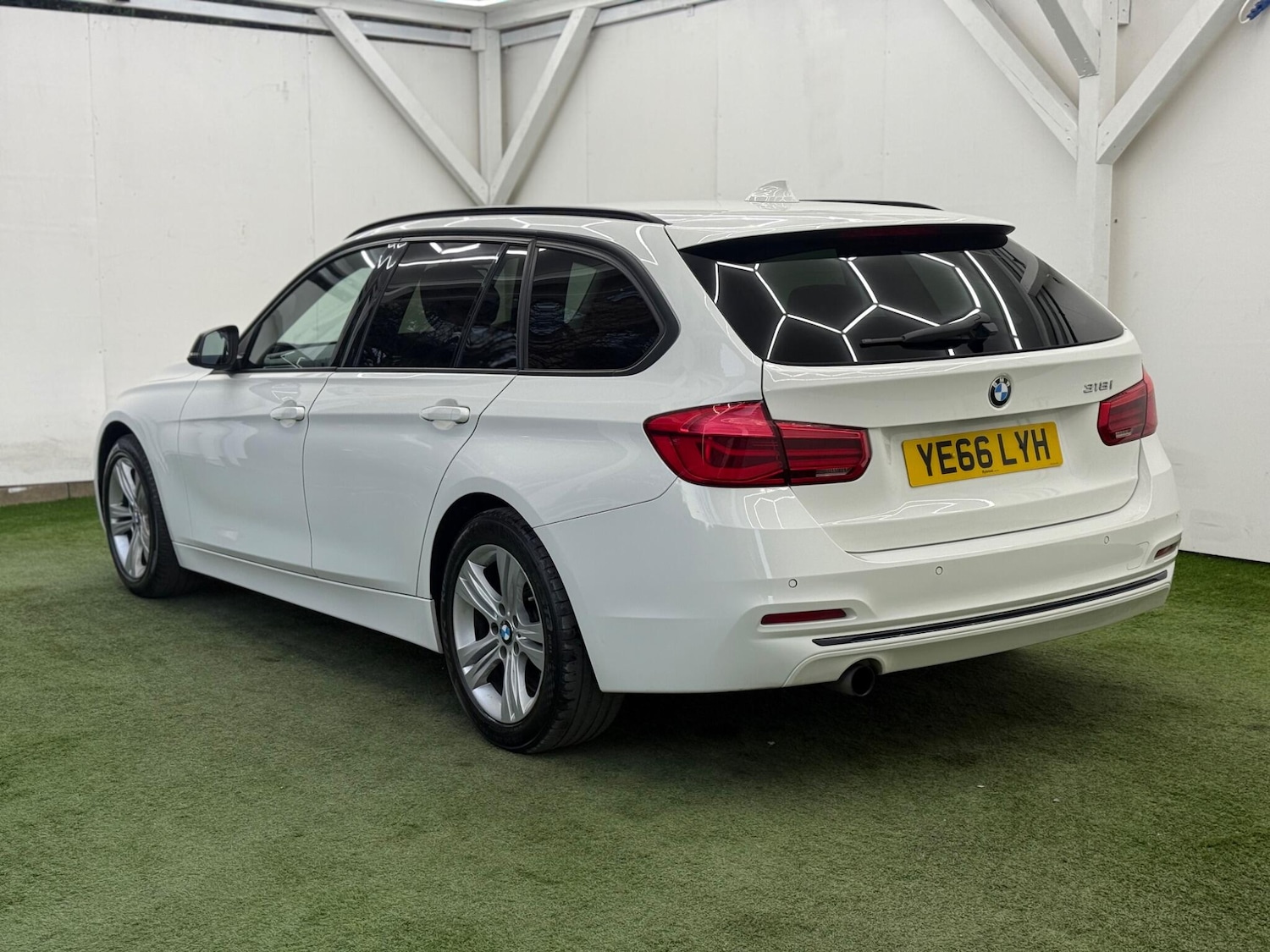 Used BMW 3 Series 2016 for sale - 77940021: Photo 9