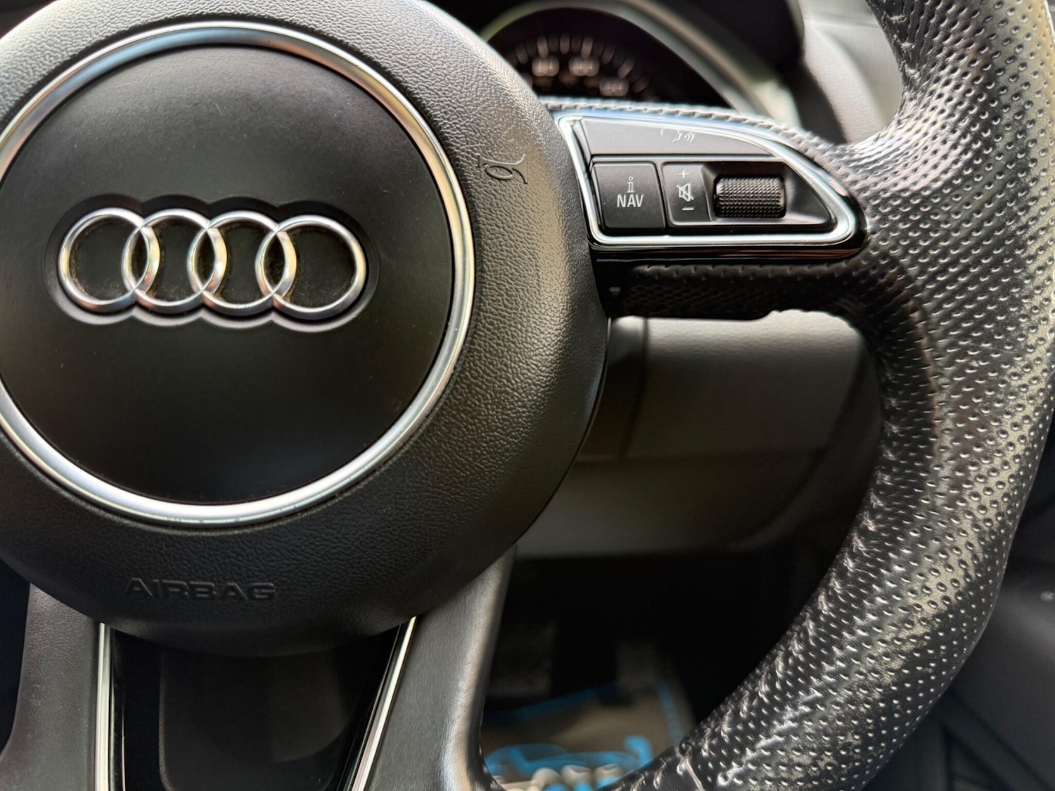 Used Audi Q7 2013 for sale - 76976108: Photo 39