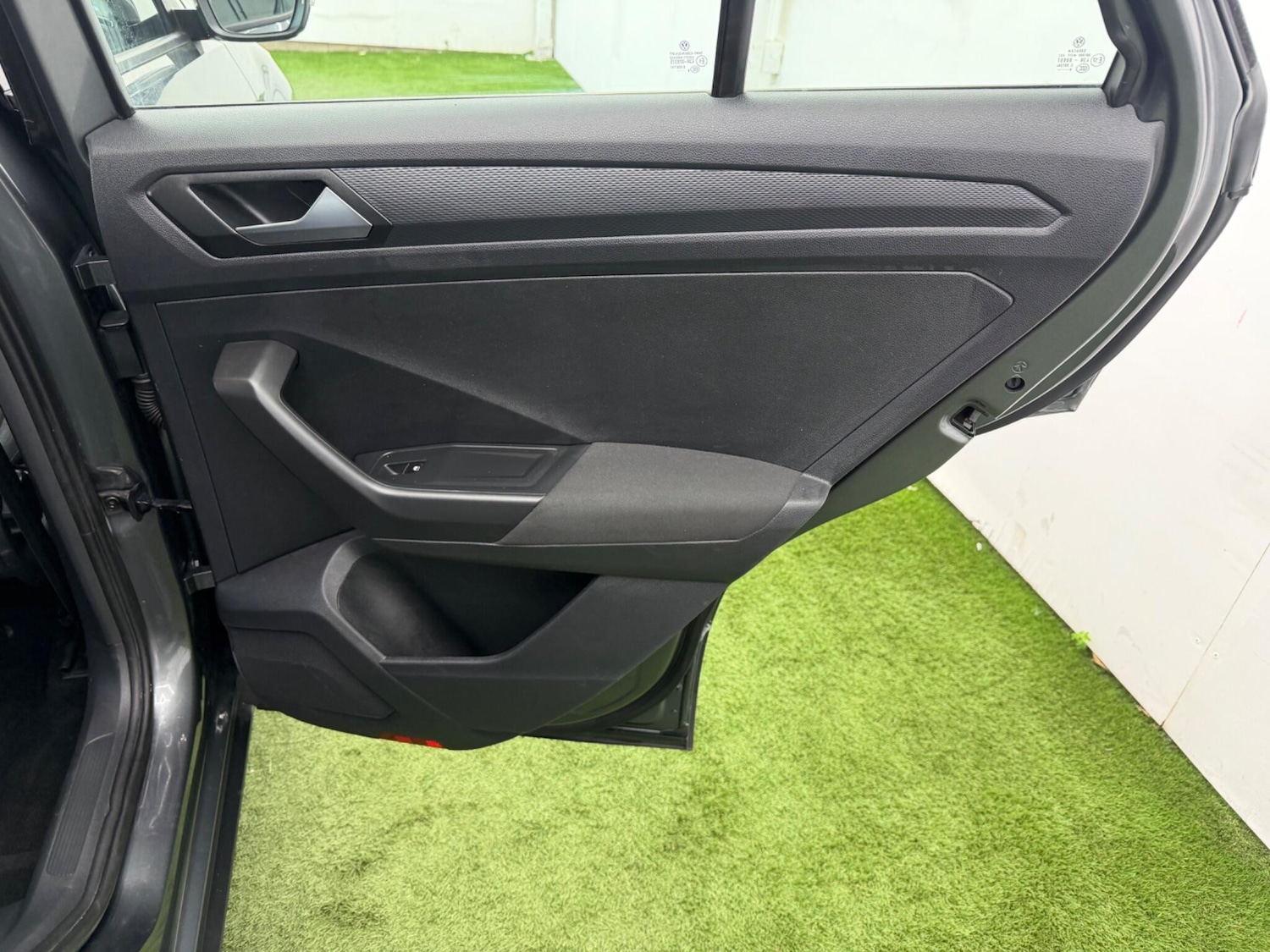 Used Volkswagen T-Roc 2018 for sale - 77892856: Photo 21